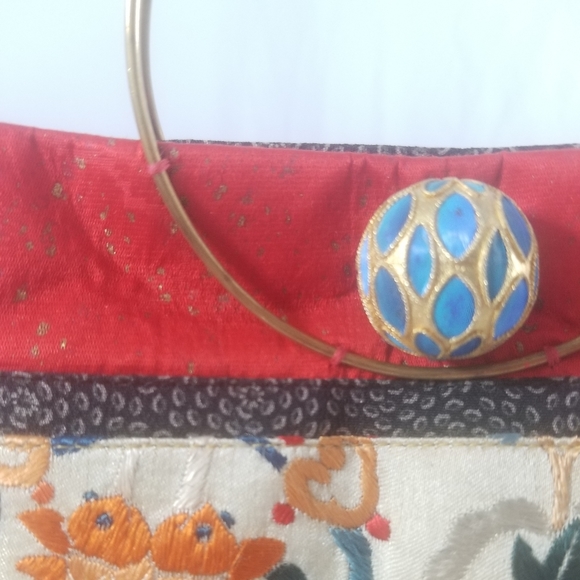 LOREDANA Artisan Antique Kimono Handstiched Tote - Picture 4 of 8